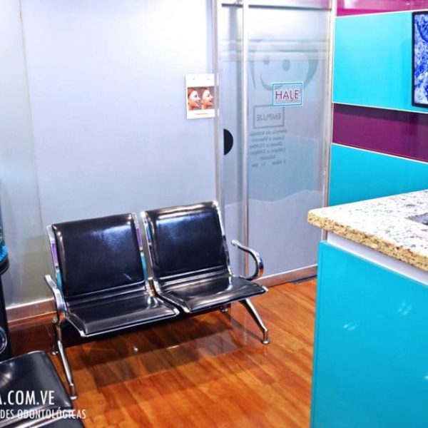 FOTOS-RADIO-2-1024x641-divina-sonrisa Sala de espera